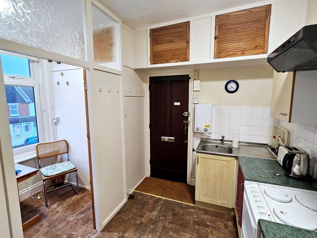 Property photo 3 of 12