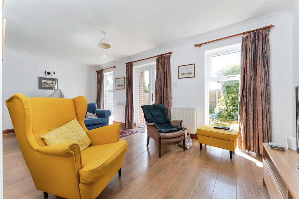 Property photo 3 of 27 Pbox-Img.Jpg