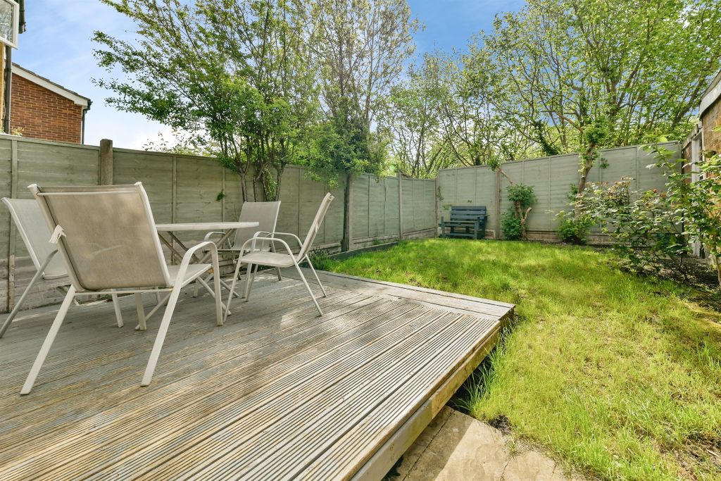Property photo 2 of 20