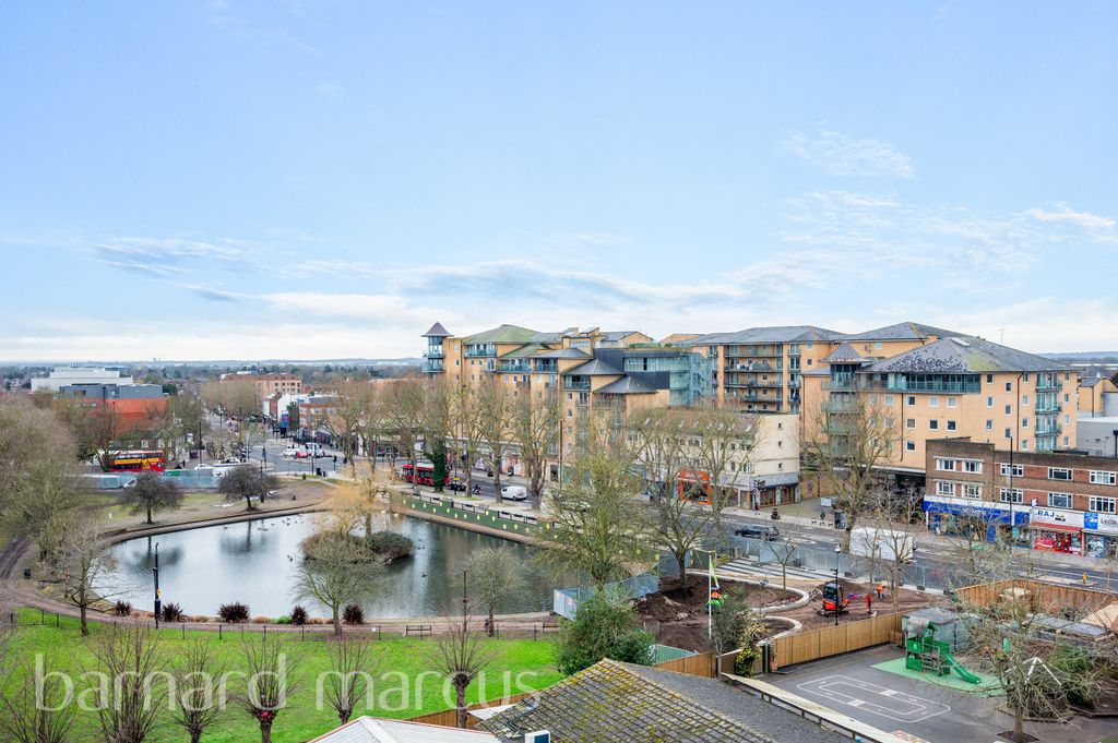 Property photo 1 of 8 Exterior