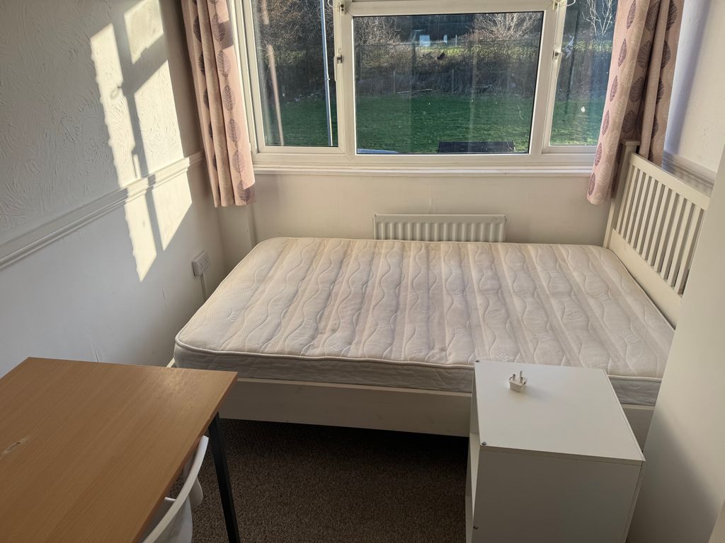 Property photo 1 of 3