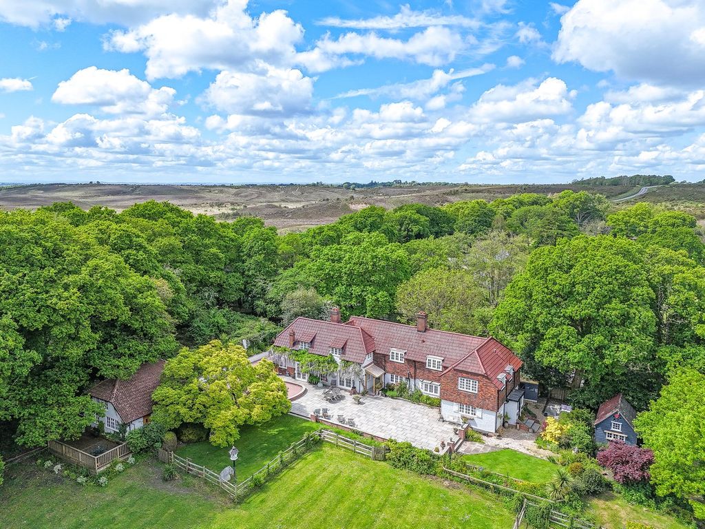 Property photo 1 of 30