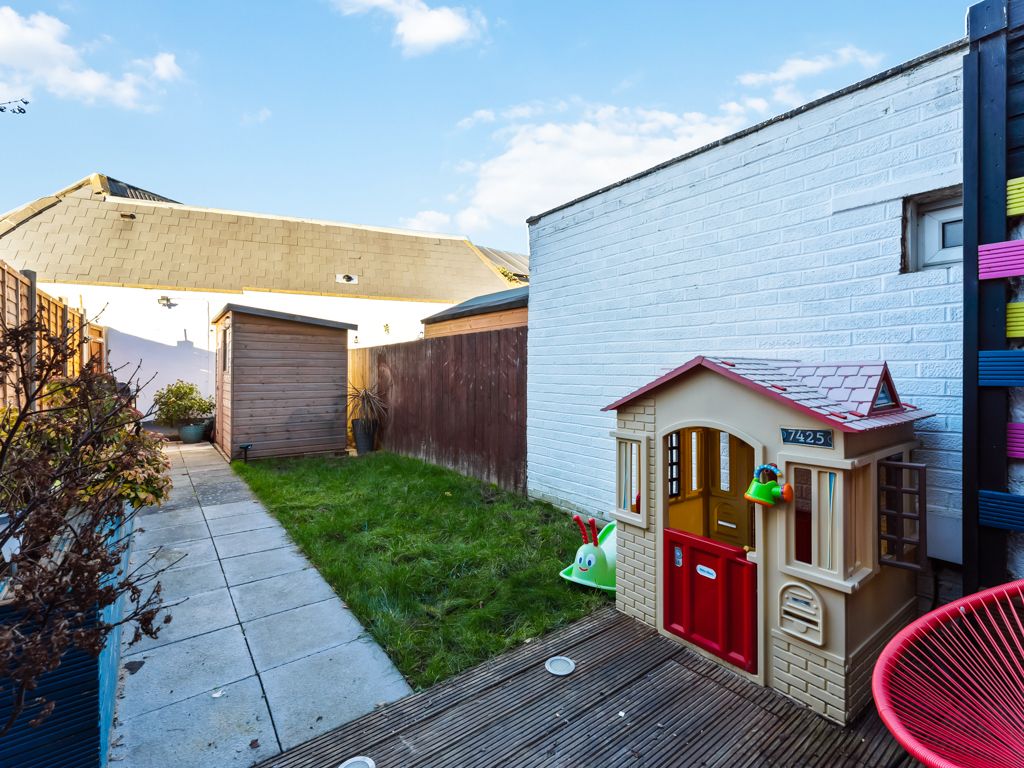 Property photo 2 of 13