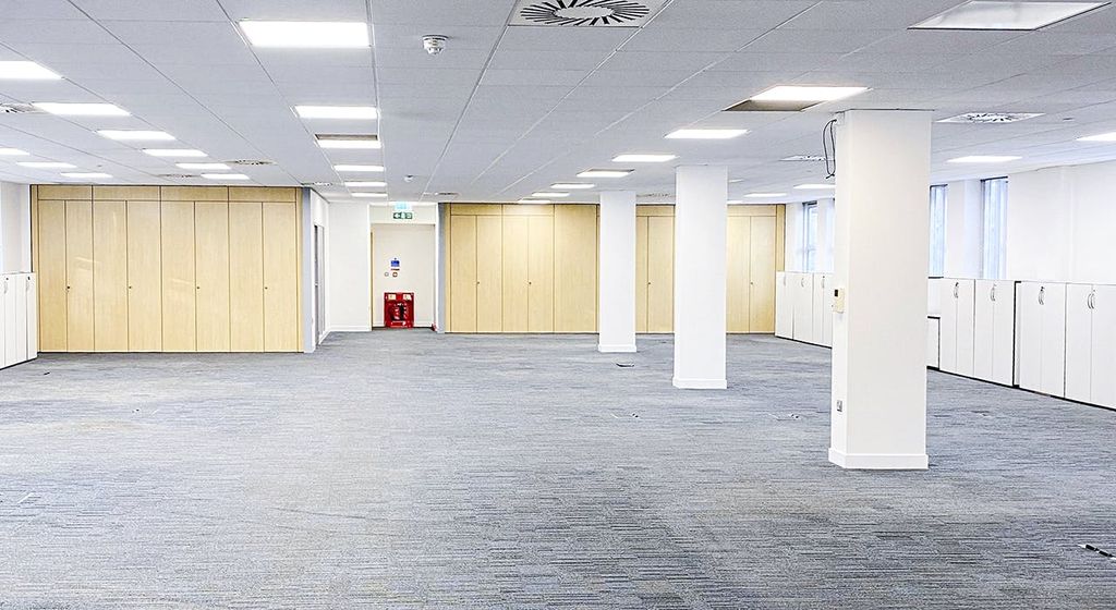 Property photo 2 of 4 Mulliner House Flanders Rd Chiswick W4 Office West London 2.Jpg