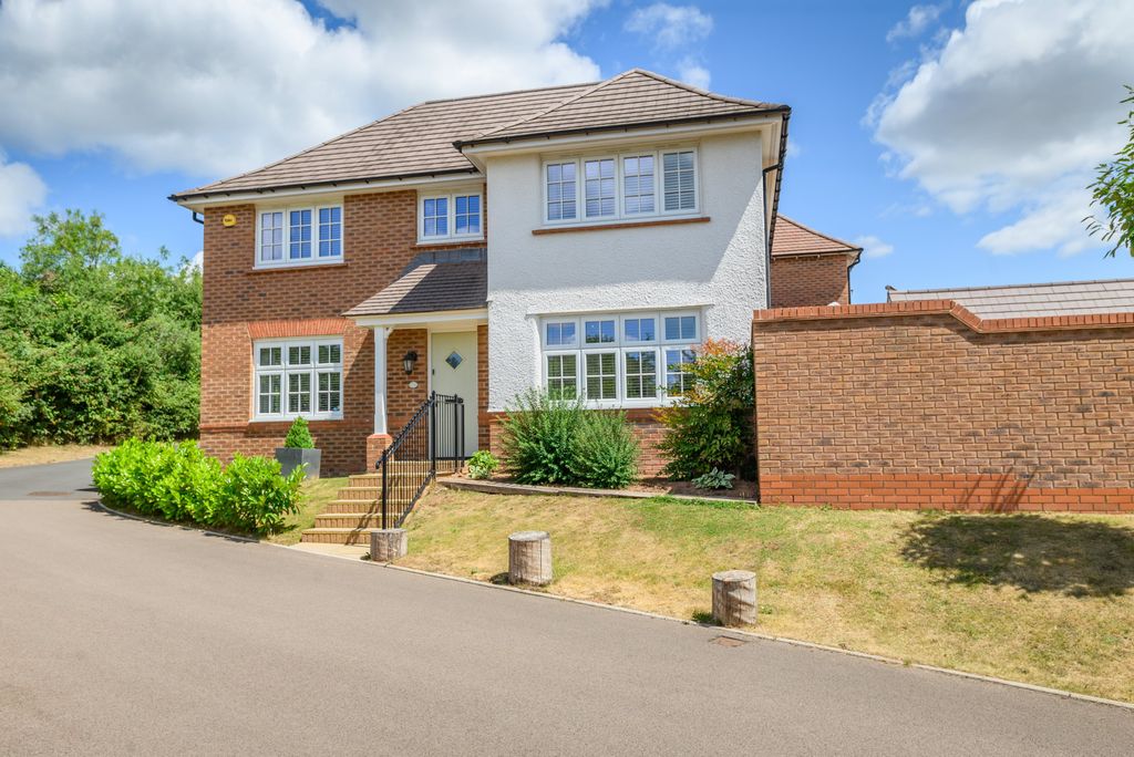 Property photo 1 of 38