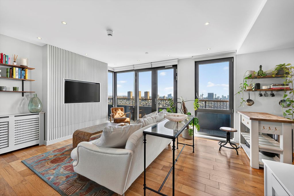 Property photo 3 of 14 Image