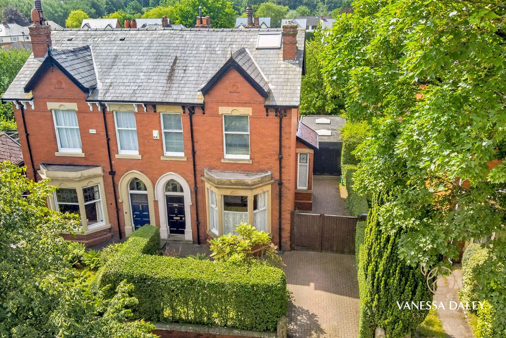 Property photo 1 of 45