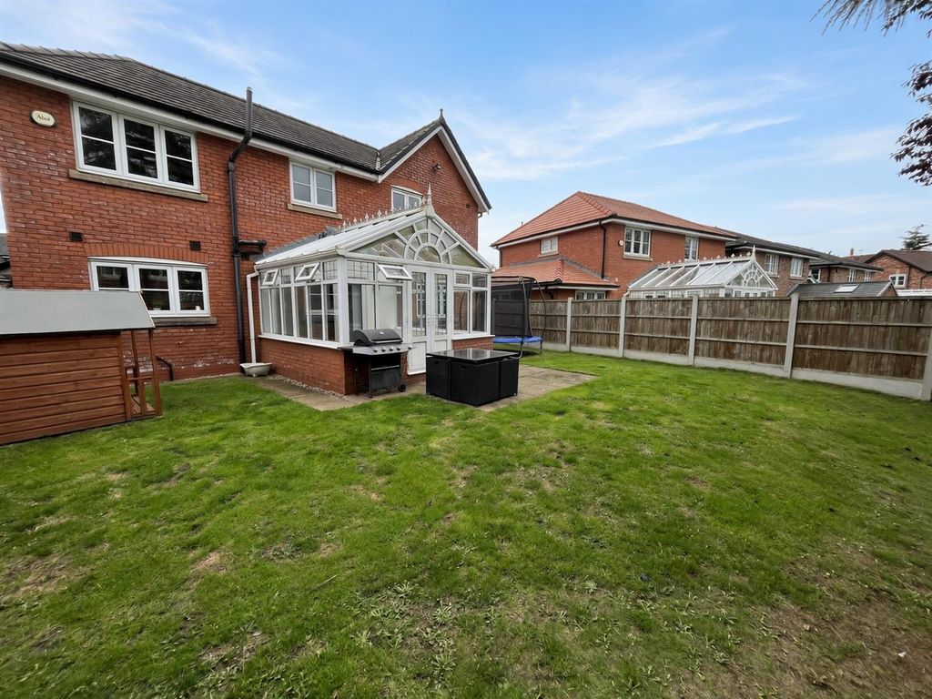 Property photo 3 of 25