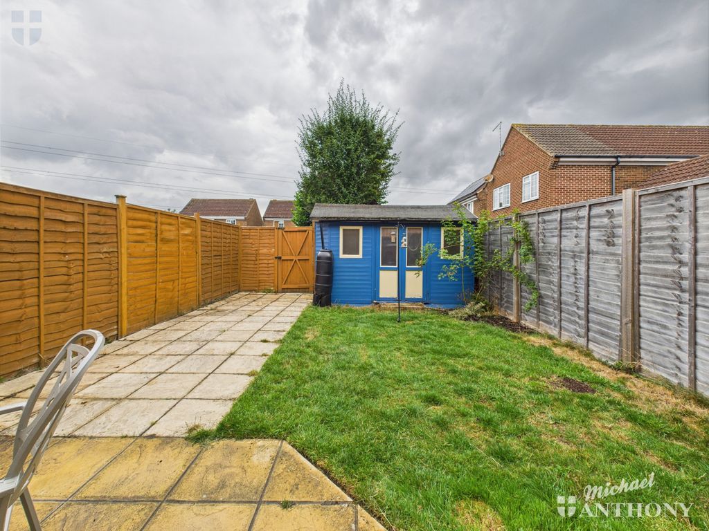 Property photo 3 of 13 Cam03852G0-Pr0359-Still016