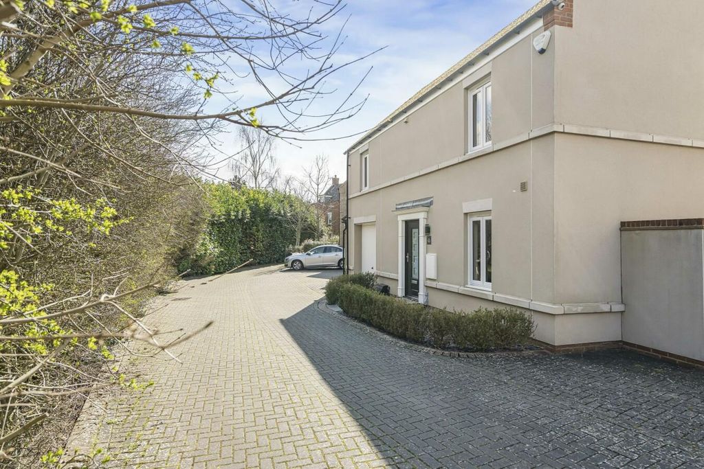 Property photo 1 of 22 3476152_Preview.Jpg