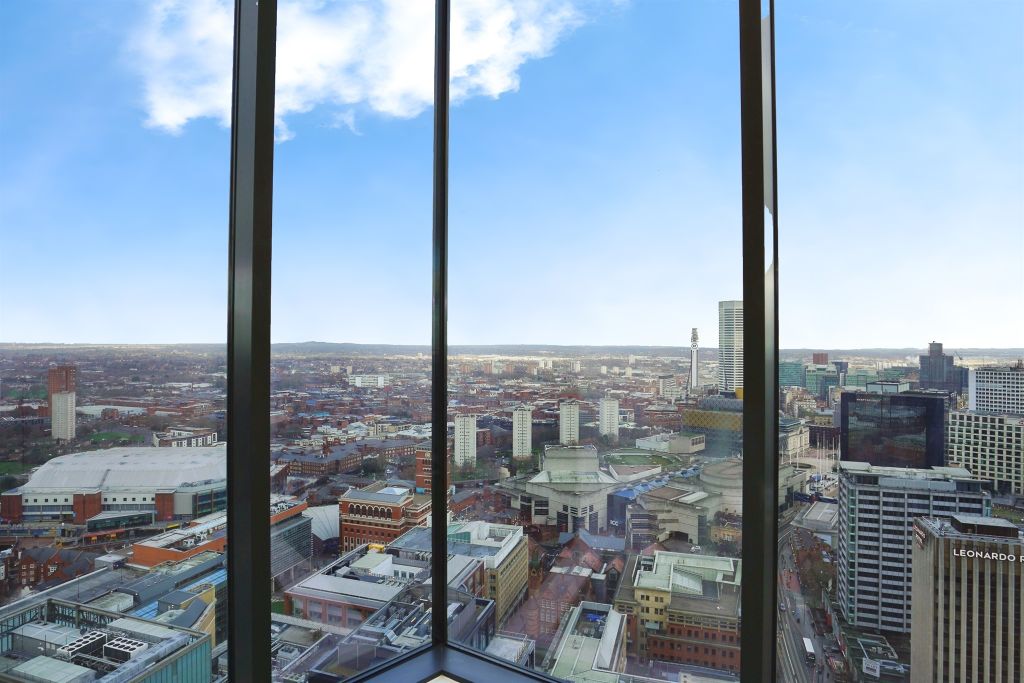 Property photo 3 of 20