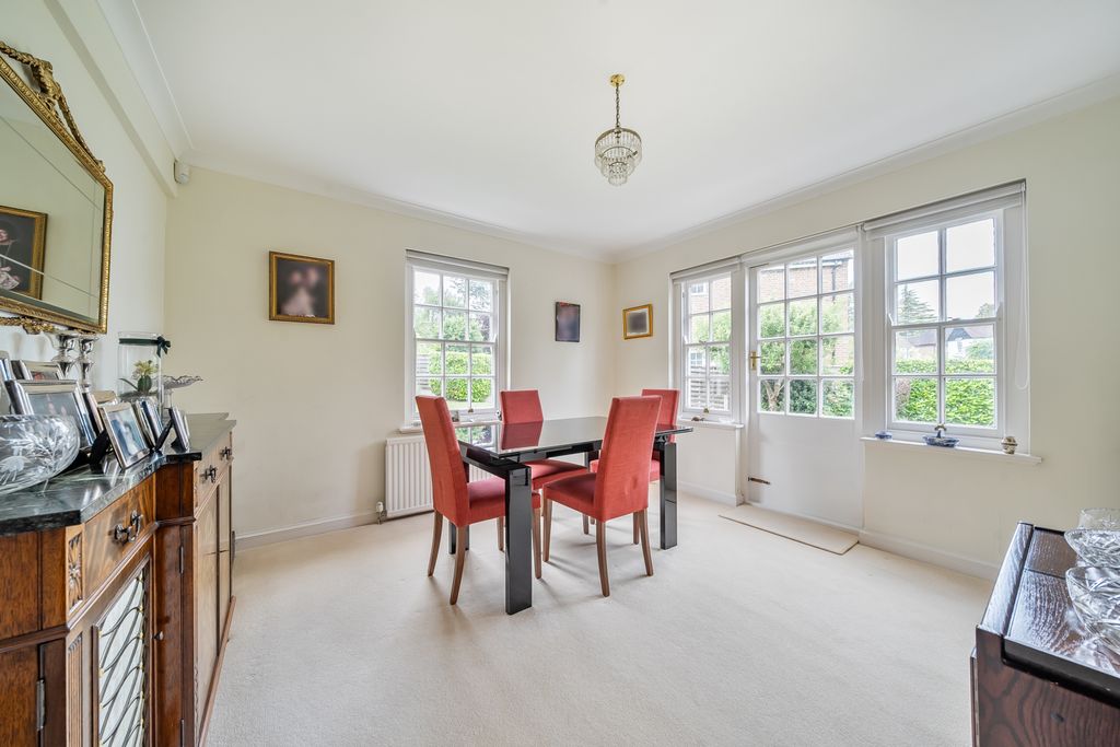 Property photo 3 of 12 Picture No. 11