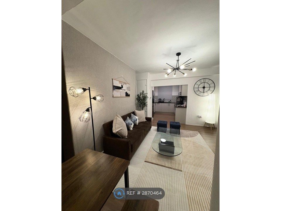 Property photo 3 of 35