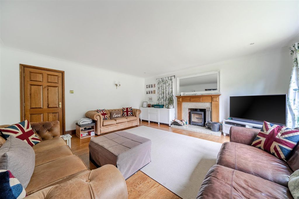 Additional image 8 of 7 bed detached house for saleHeadley Road, Liphook GU30