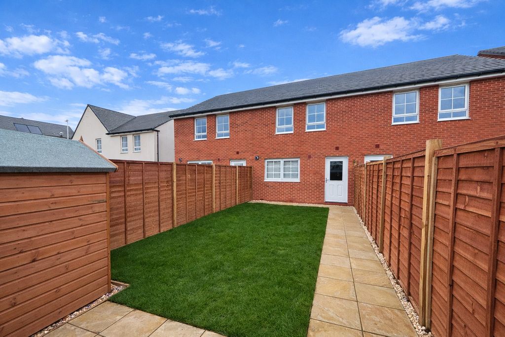 Property photo 3 of 9