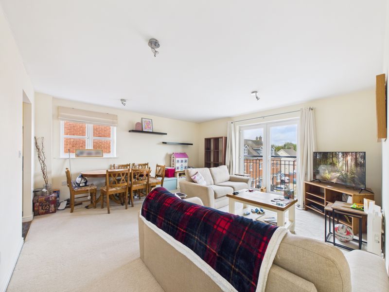 Property photo 2 of 6 Lounge/Diner