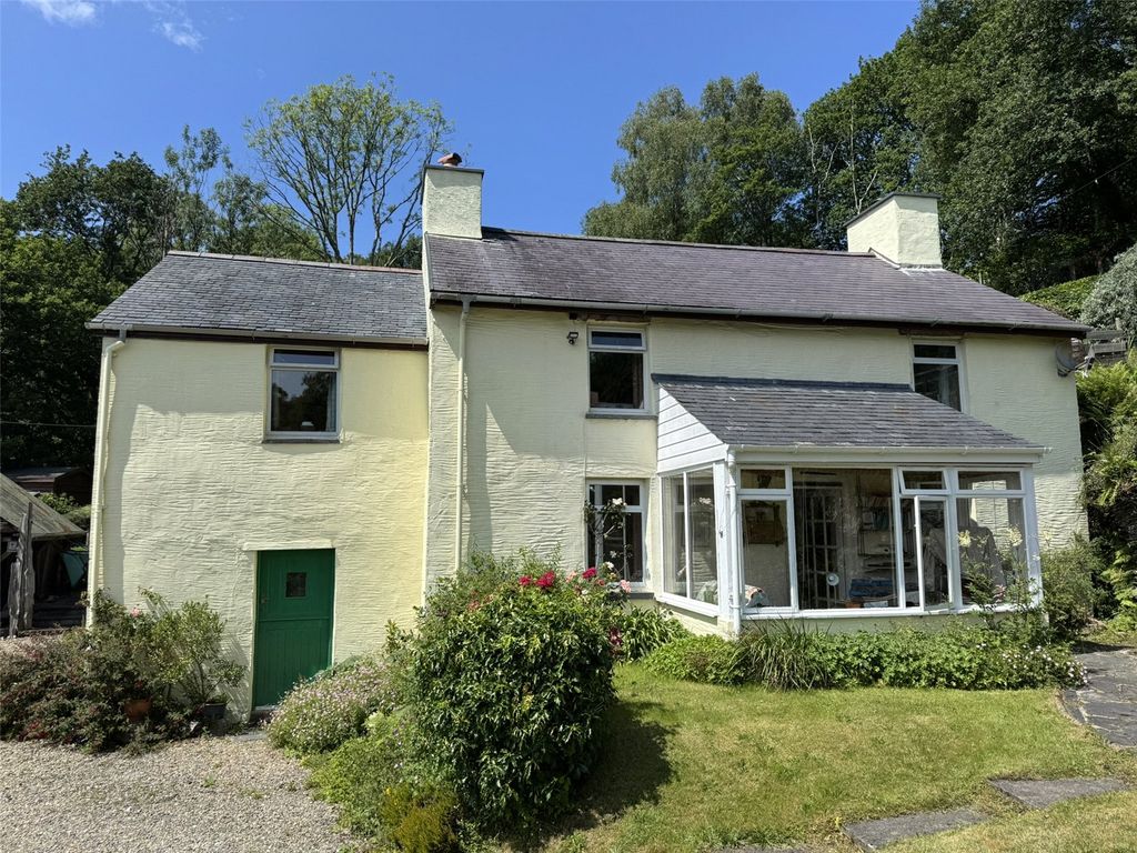 Property photo 2 of 33 Picture No. 23