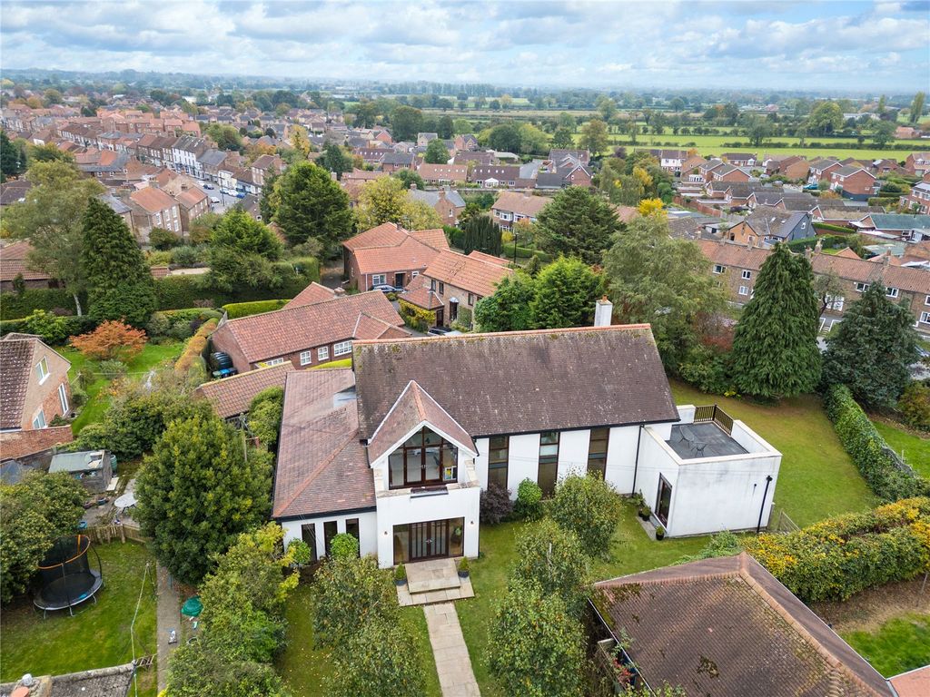 Property photo 2 of 21 Aerial View