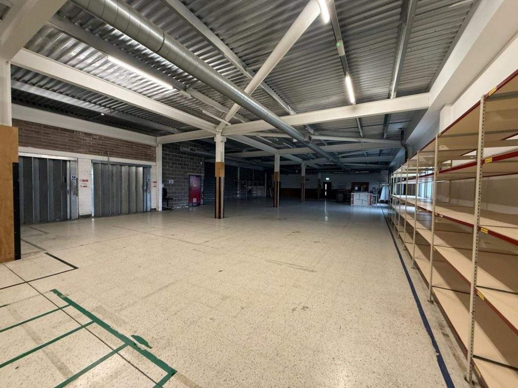 Property photo 3 of 4