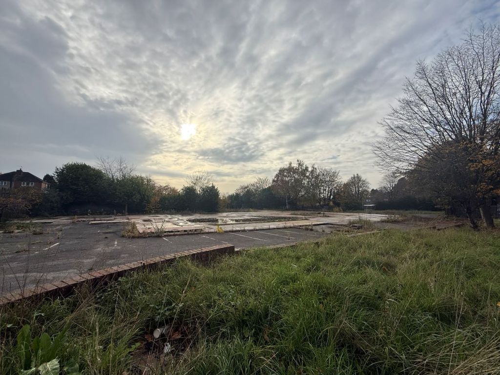 Property photo 2 of 8