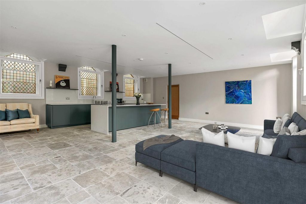 Property photo 3 of 31 The Meeting House 35.Jpg