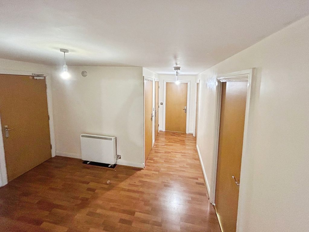 Property photo 3 of 16 Internal