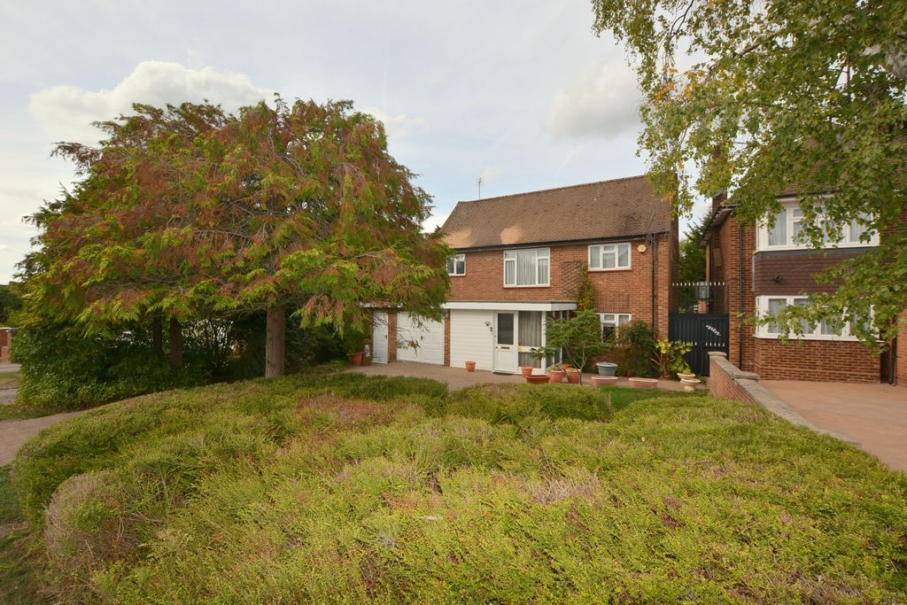 Property photo 1 of 18 Photo 10