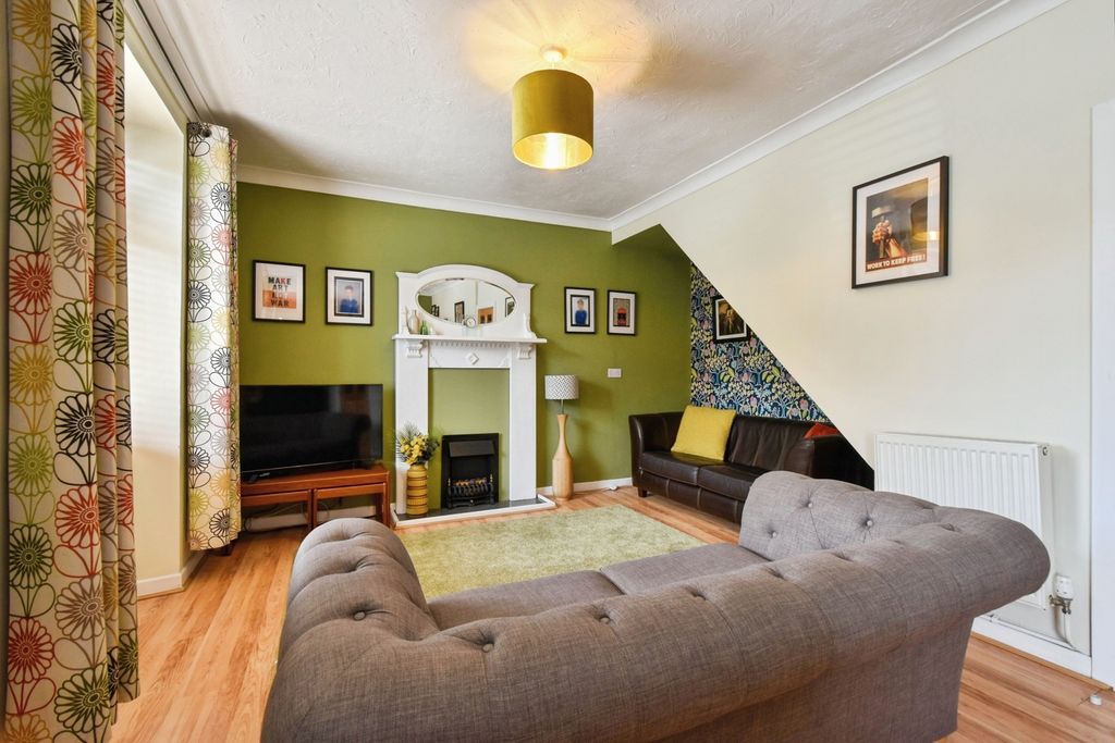 Property photo 3 of 22 Pbox-Img.Jpg