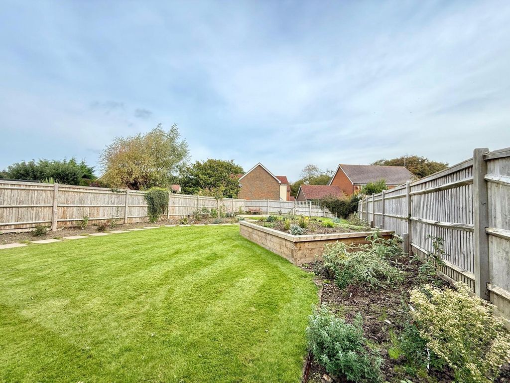 Property photo 3 of 15 Picture No. 13