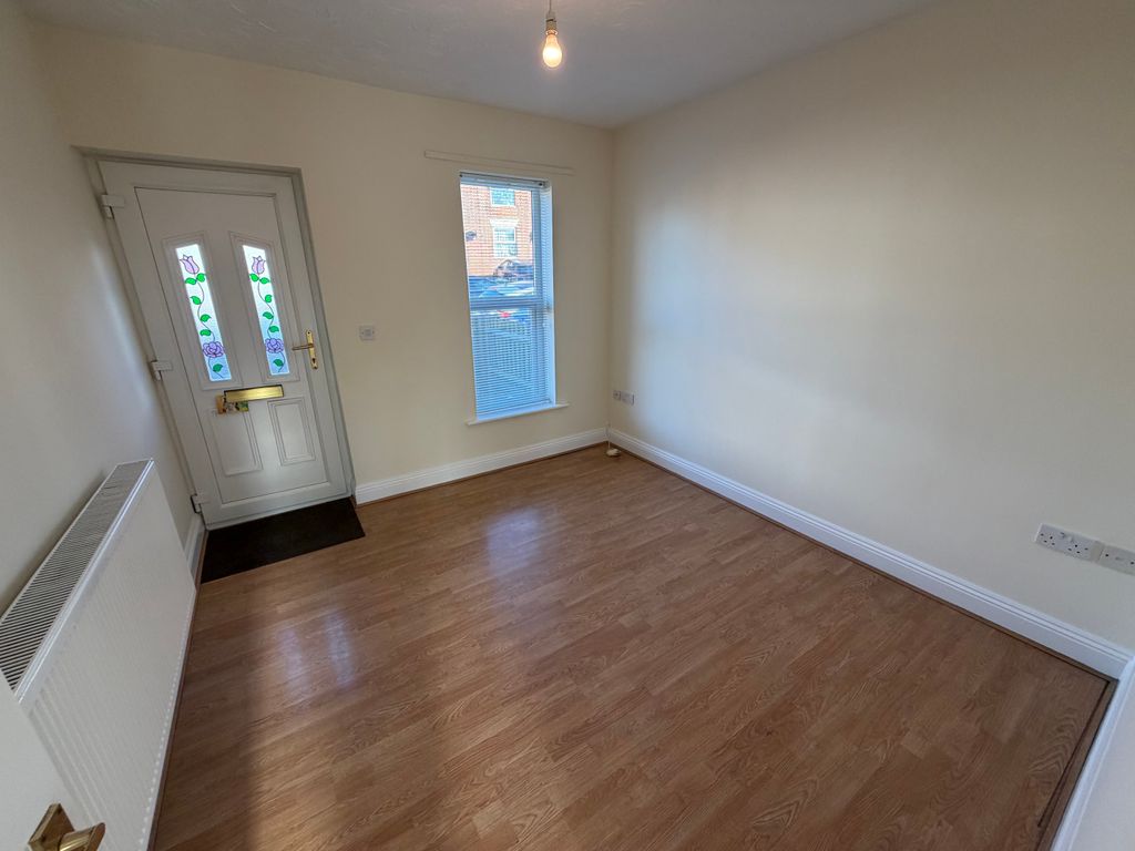 Property photo 3 of 8 Images