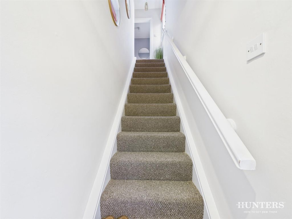 Property photo 2 of 16 Cam05287G0-Pr0147-Still001.Jpg