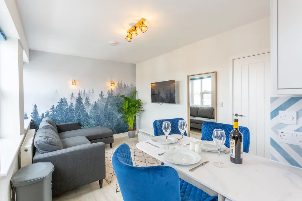 Clayton Court, Beeston NG9 - View 3