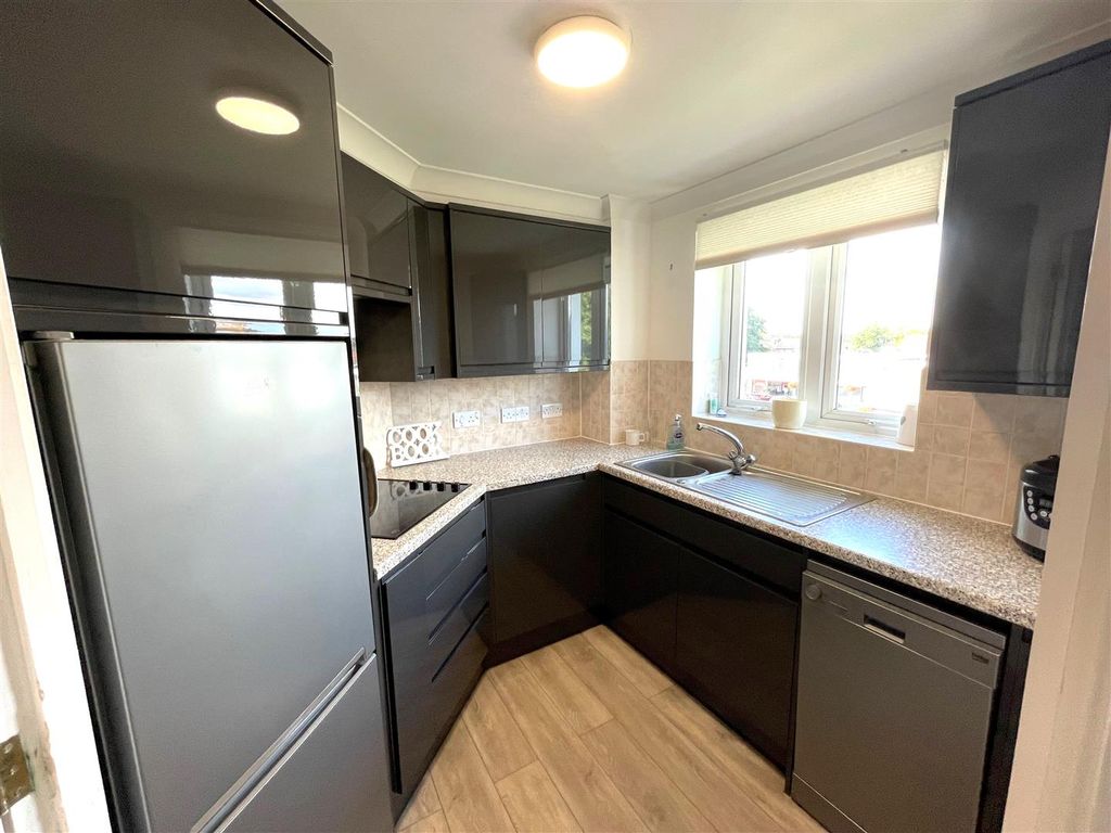 Property photo 2 of 10 7.Jpg