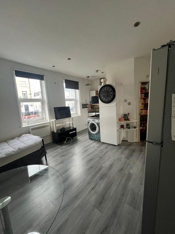 Property photo 1 of 4