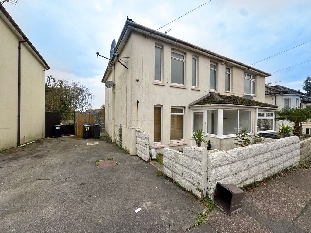 Property photo 1 of 16 Image