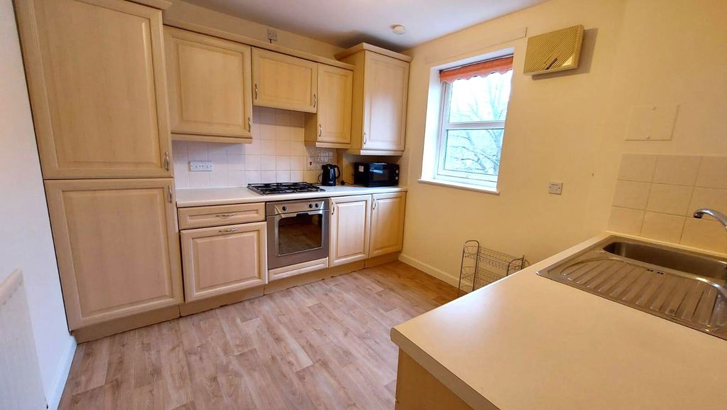 Property photo 3 of 9