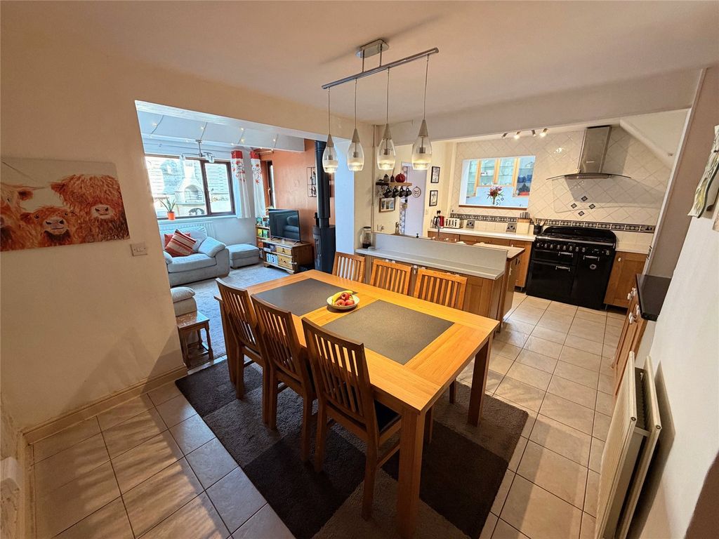 Property photo 3 of 35 Picture No. 21