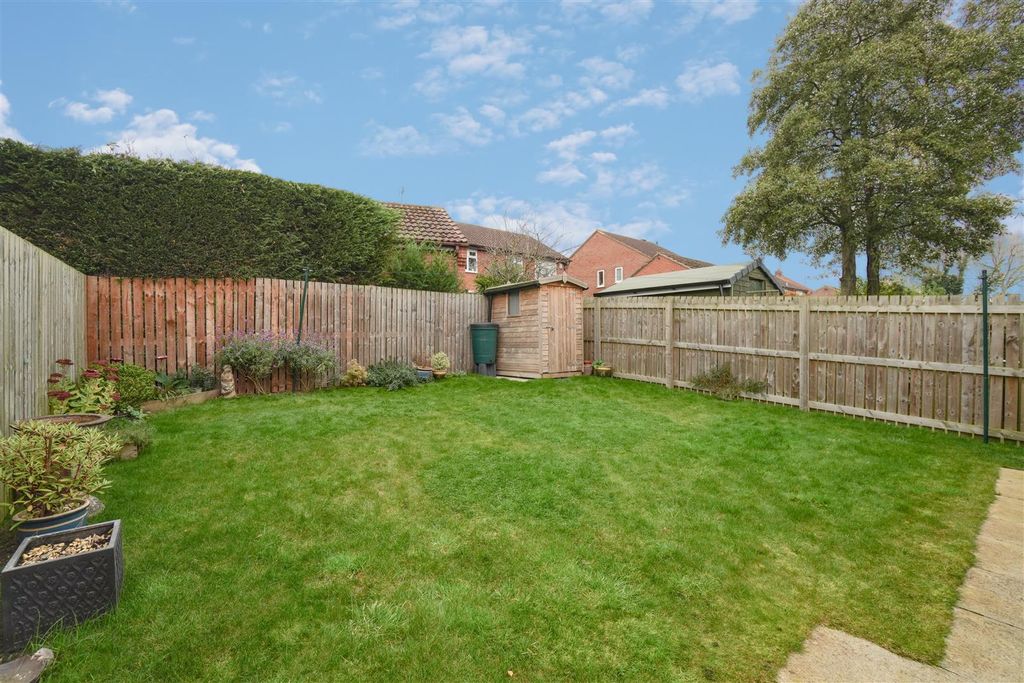Property photo 2 of 16 Enclosed Rear Garden