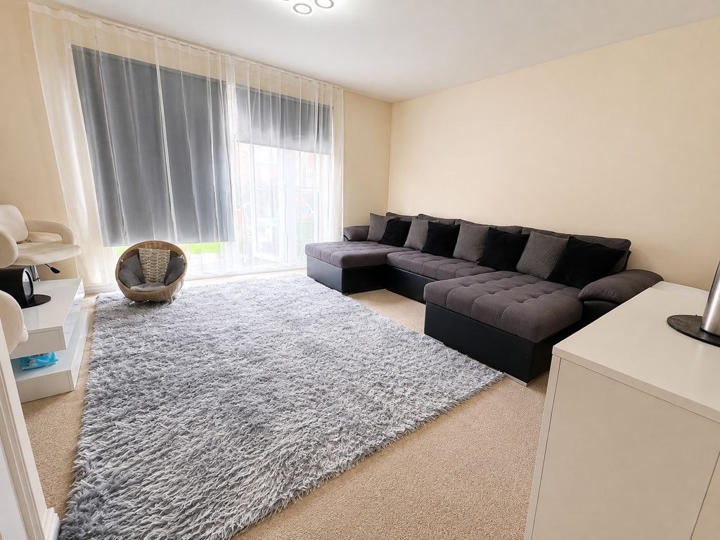 Property photo 2 of 15
