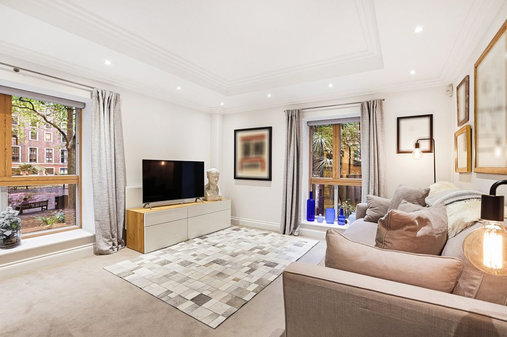 Property photo 1 of 13 Reception Room