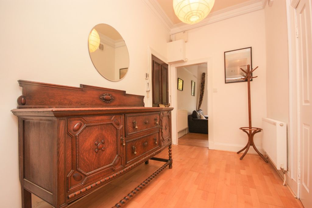 Property photo 2 of 9 Photo 2