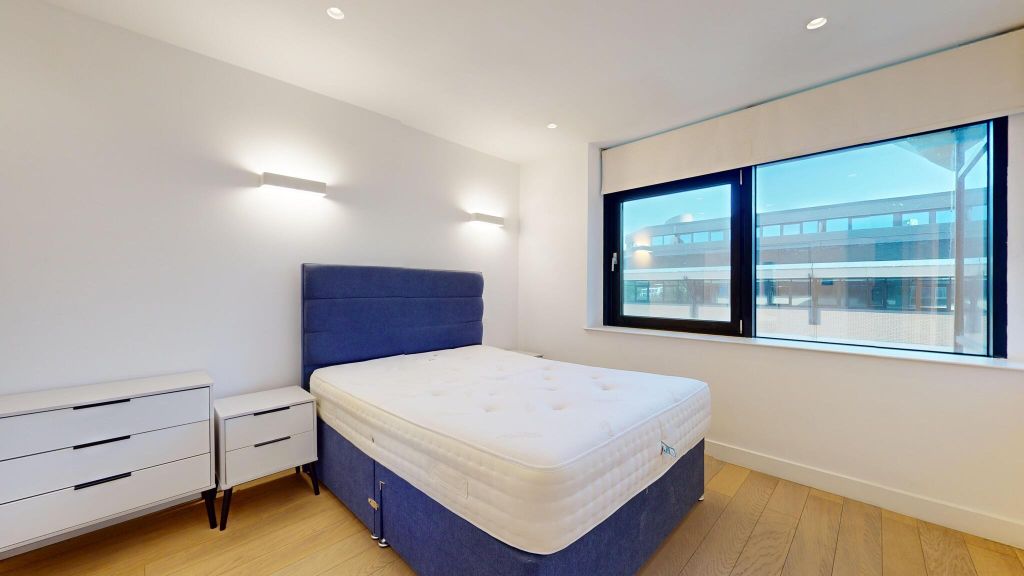Property photo 3 of 12 Bedroom
