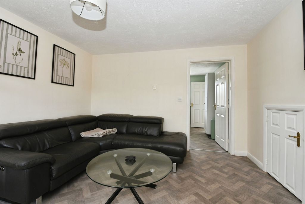 Property photo 3 of 14