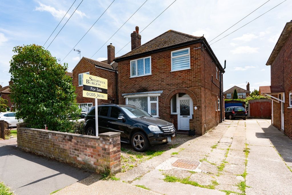 Property photo 1 of 11