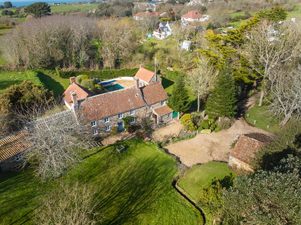 Property photo 3 of 20