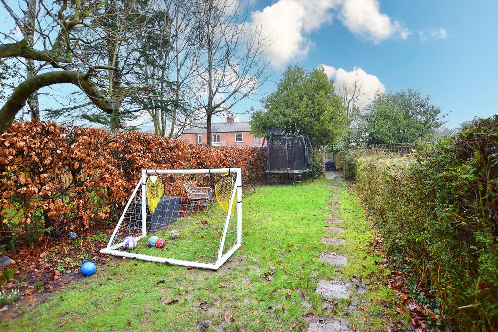 Property photo 2 of 12 2