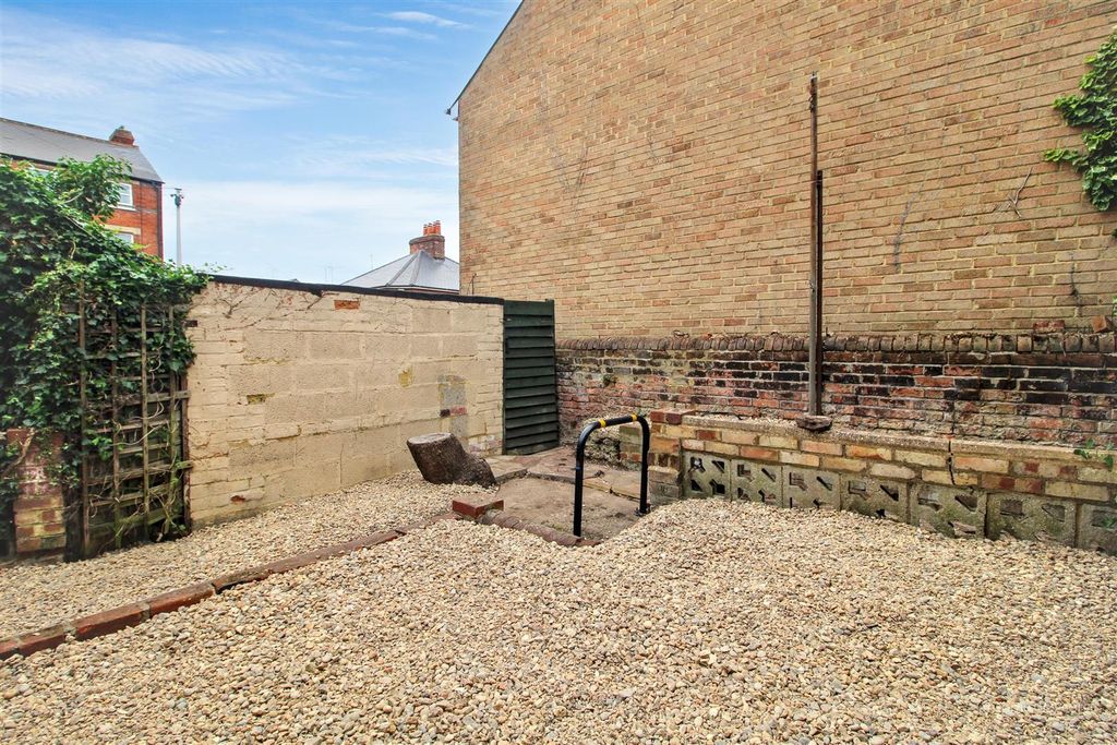 Property photo 3 of 14 Rear Garden