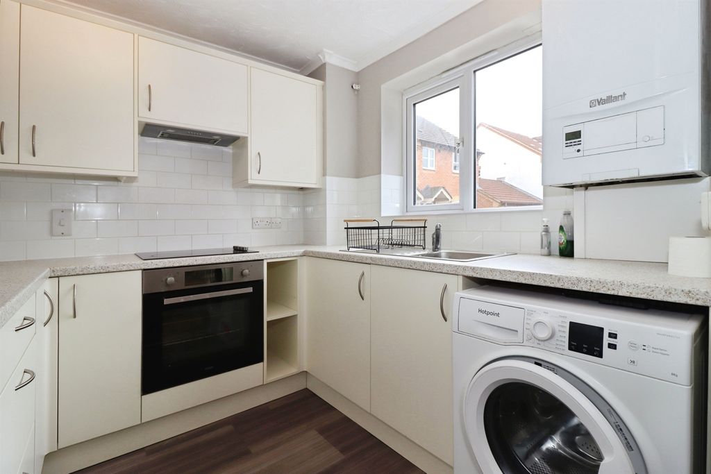 Property photo 3 of 17