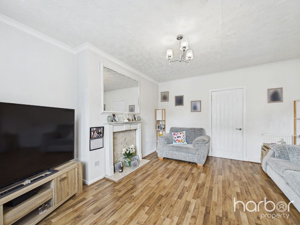 Property photo 2 of 16 5441675