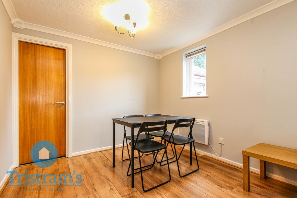 Property photo 3 of 14 Img_5241